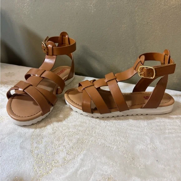 FabKids Tan Leather Sandals - Picture 2 of 4